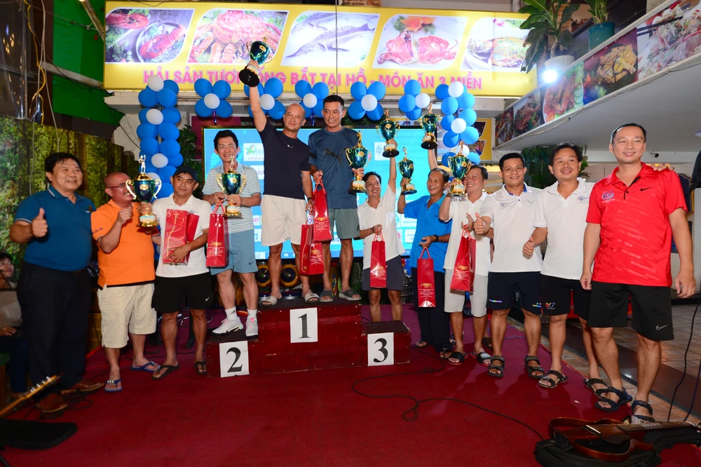 y-nghia-giai-quan-vot-bach-khoa-chung-tay-vi-sinh-vien-ngheo (2).JPG