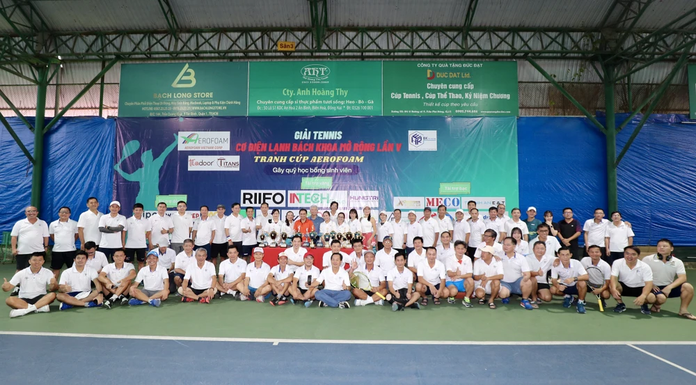 y-nghia-giai-quan-vot-bach-khoa-chung-tay-vi-sinh-vien-ngheo (4).JPG