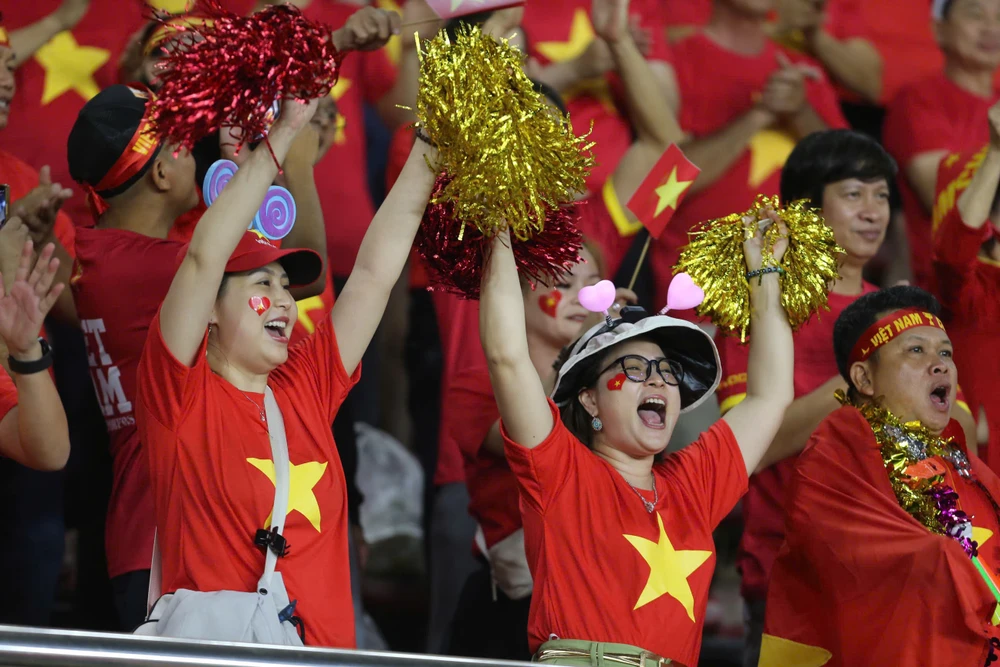 doi-tuyen-viet-nam-tra-no-3-tran-thua-indonesia (1).jpg