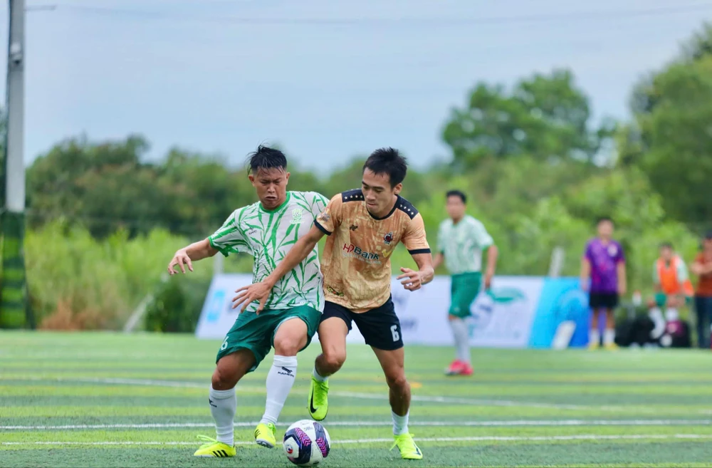 tam-long-vang-cua-nhung-ngoi-sao-bong-da-bu-nho-cup-2024 (2).jpg