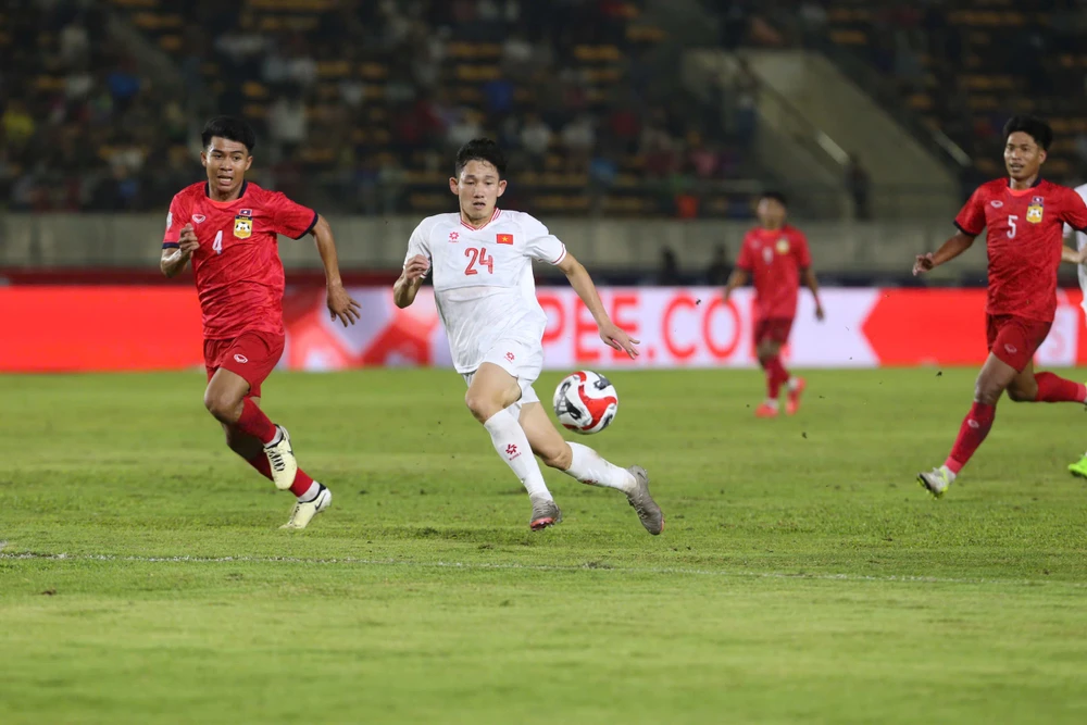 philippines-tung-doi-hinh-manh-nhat-dau-tuyen-viet-nam (2).jpg