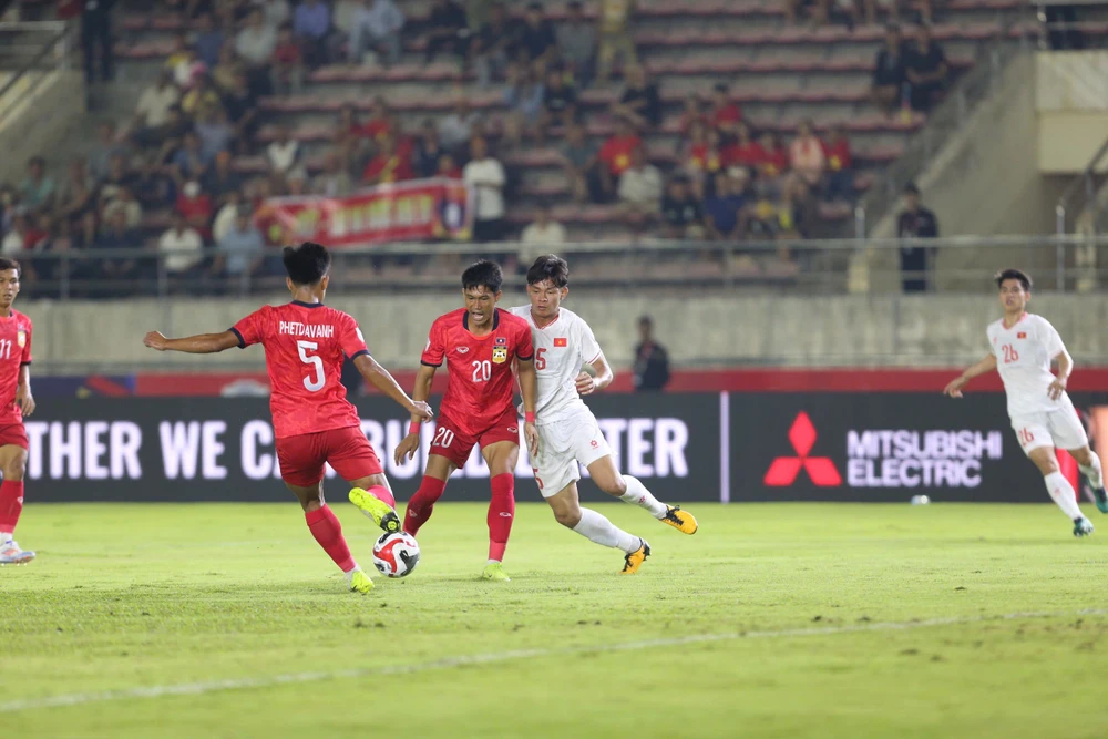 5-loi-the-cua-doi-tuyen-viet-nam-diem-huyet-thai-lan (4).jpg