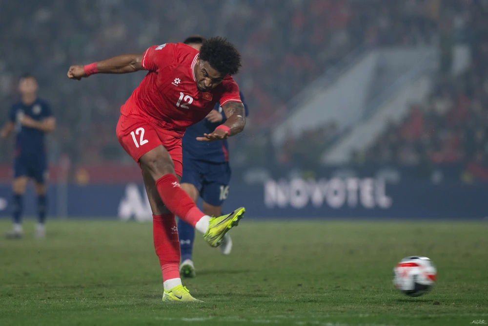 nguyen-xuan-son-pha-2-ky-luc-cua-le-huynh-duc (1).jpg