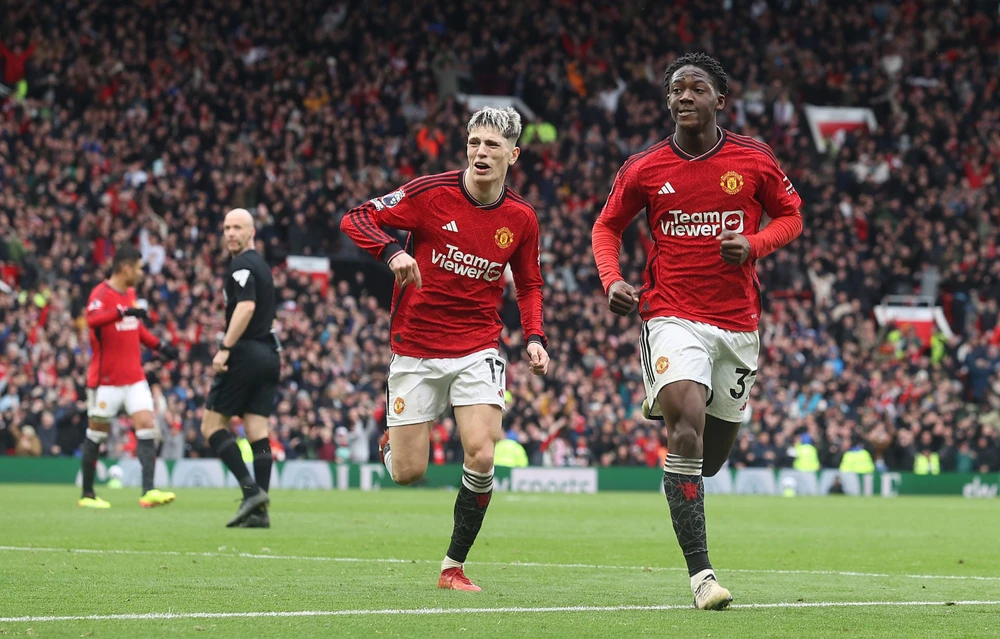 tottenham-muon-co-tien-dao-rashford-bayern-hoi-mua-mainoo (2).jpg