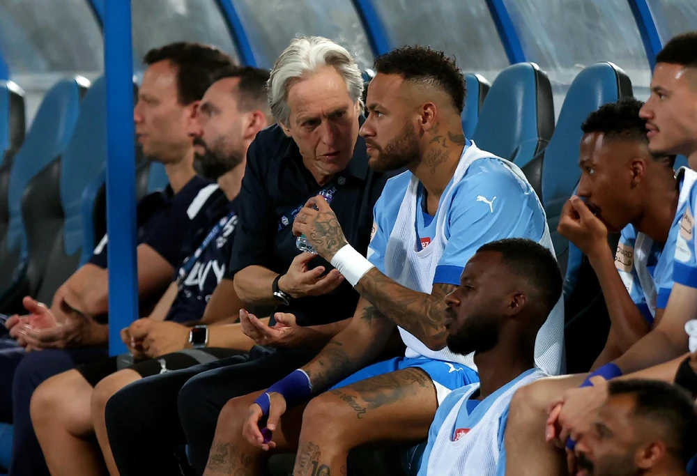 tiền đạo Neymar