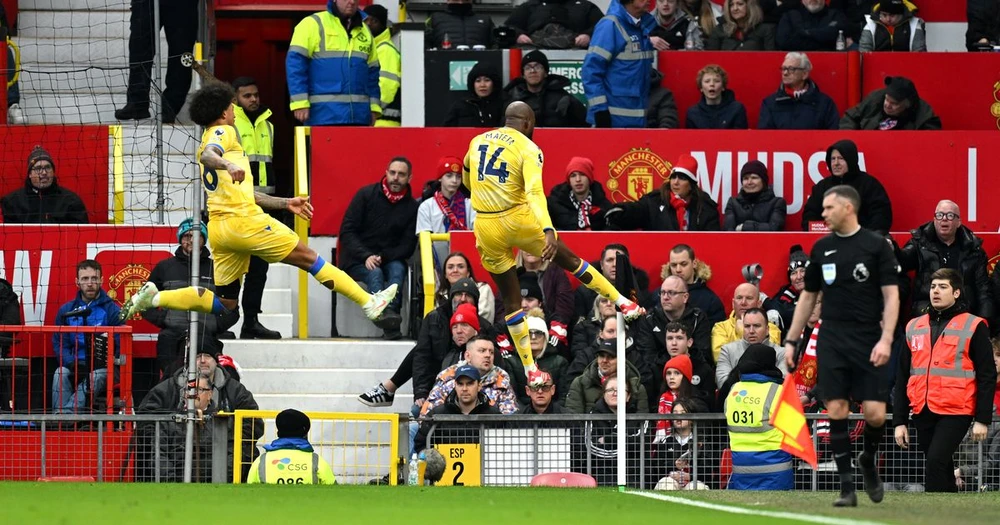 amorim-gui-thong-diep-cung-ran-den-thuong-tang-clb-man-united (1).jpg