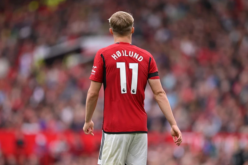 amorim-gui-thong-diep-cung-ran-den-thuong-tang-clb-man-united (5).jpg