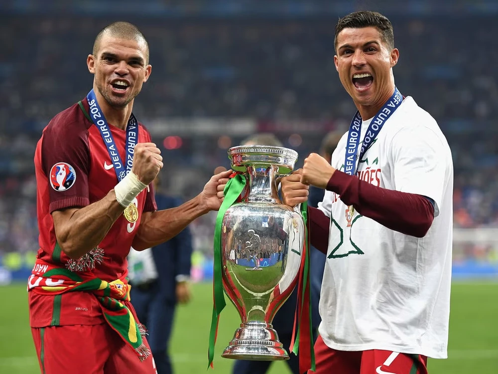 đầy nghĩa tình của Ronaldo