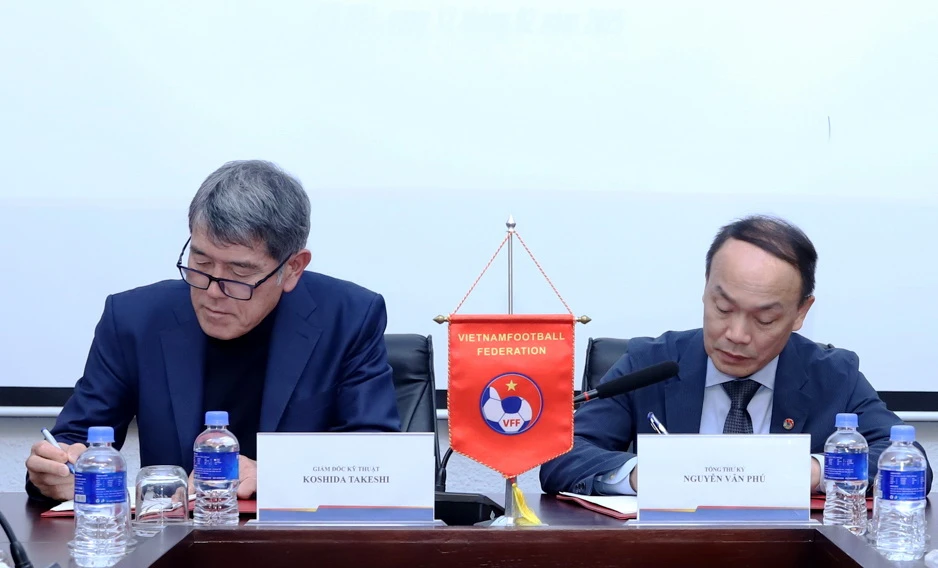 vff-dot-pha-voi-2-chuyen-gia-nhat-ban (2).jpg