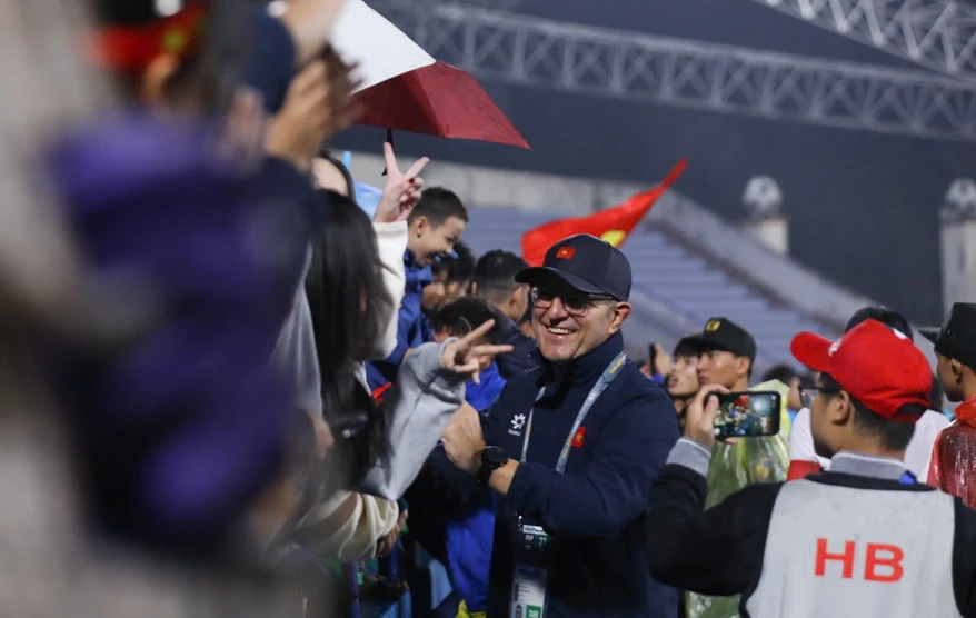 vff-dot-pha-voi-2-chuyen-gia-nhat-ban (3).jpg