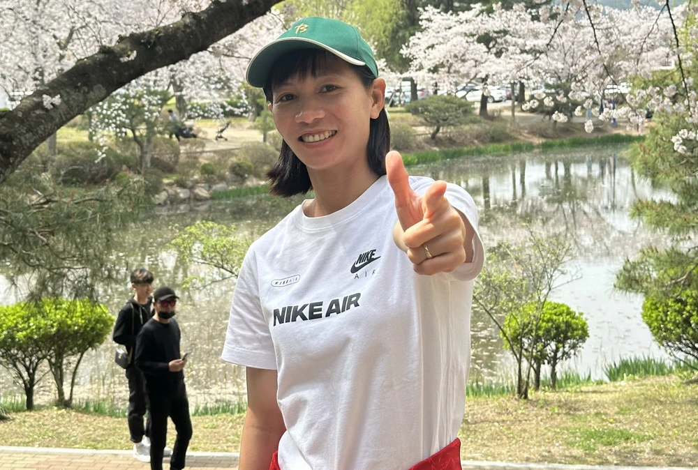 hoi-hop-voi-man-ngua-ve-nguoc-o-qua-bong-vang-viet-nam (1).jpg