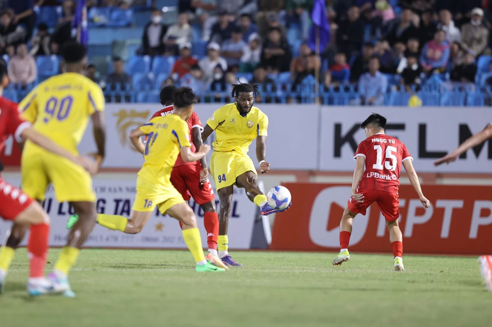 clb-viettel-nac-cut-trong-cuoc-dua-vo-dich-v-league (4).jpg