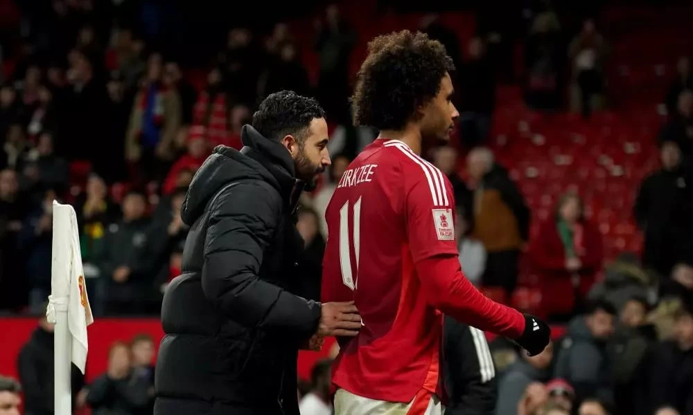 hlv-ruben-amorim-muc-tieu-cua-mu-la-vo-dich-premier-league (4).jpg