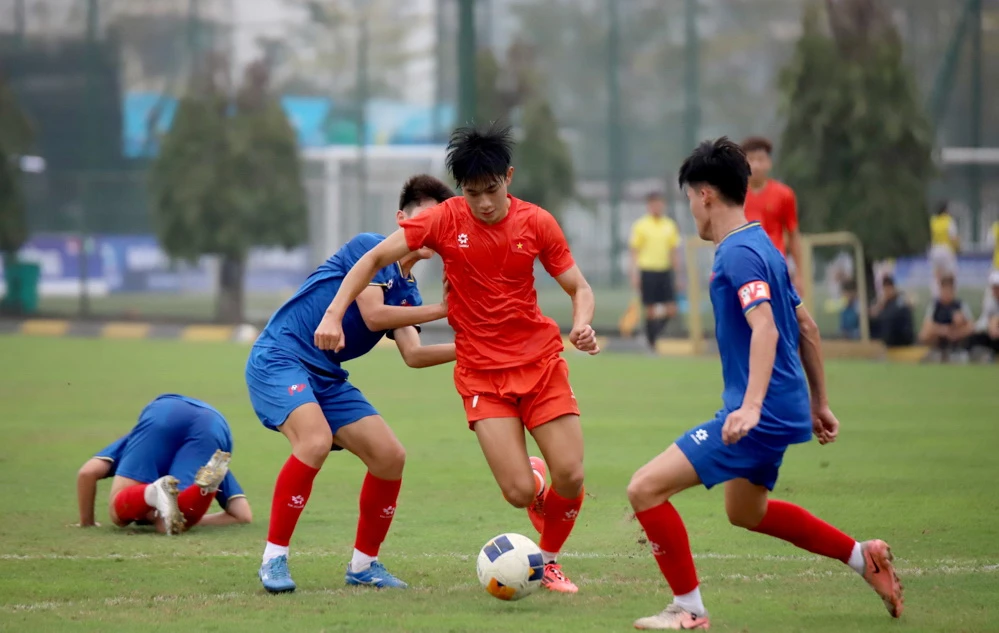 bong-da-tre-viet-nam-tang-toc-cho-nhung-muc-tieu-lon (4).jpg