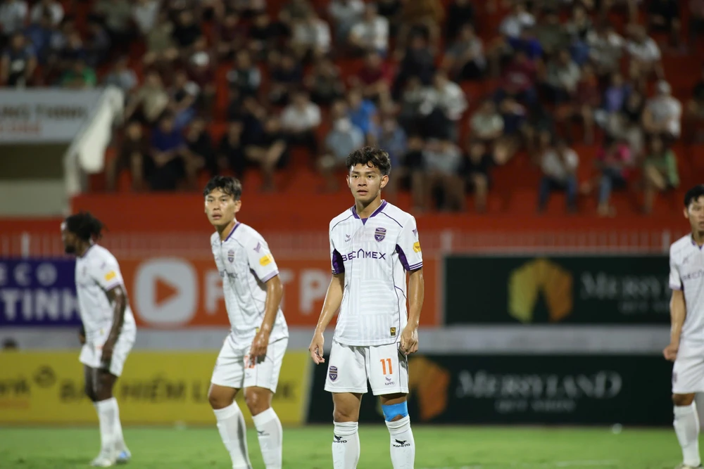 hlv-kim-sang-sik-lo-hang-cong-tuyen-viet-nam (1).jpg