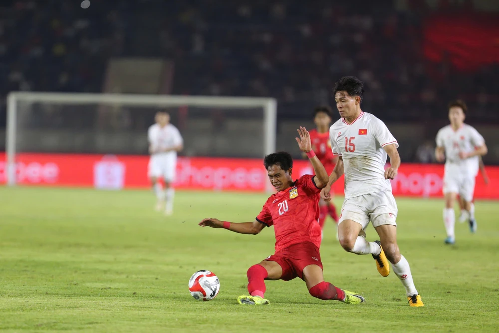 tuyen-thu-viet-kieu-mo-gianh-vang-sea-games-33 (3).jpg