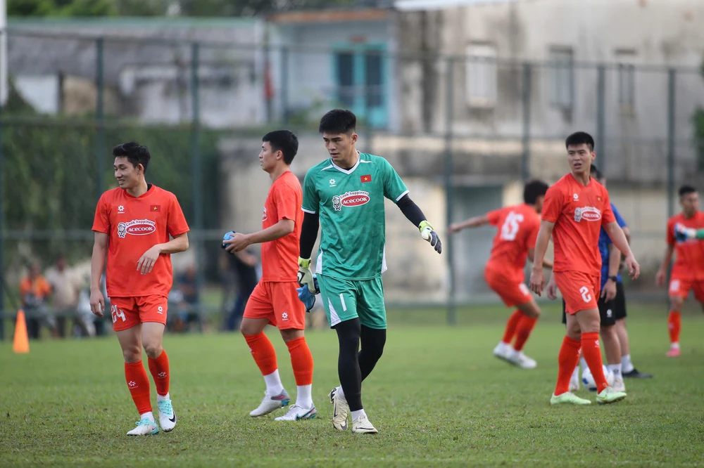 tuyen-viet-nam-khong-chu-quan-khi-tiep-khach-campuchia-va-lao (4).jpg