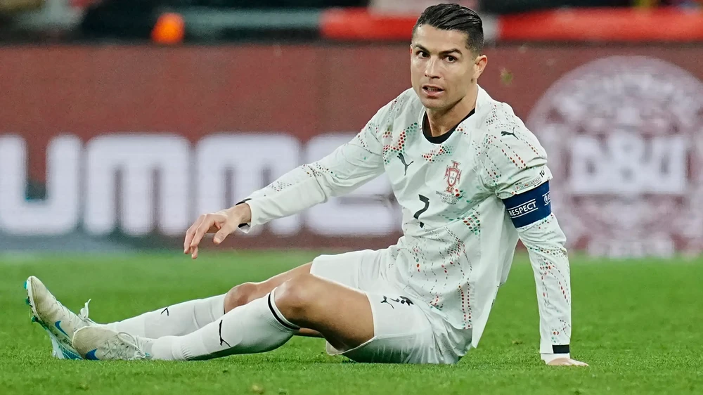 sieu-sao-ronaldo-mong-ghi-ban-tra-dua-hojlund (2).png