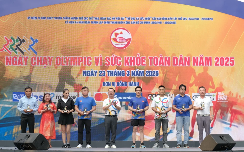 tung-bung-ngay-chay-olympic-vi-suc-khoe-toan-dan-o-tp-hcm (12).JPG