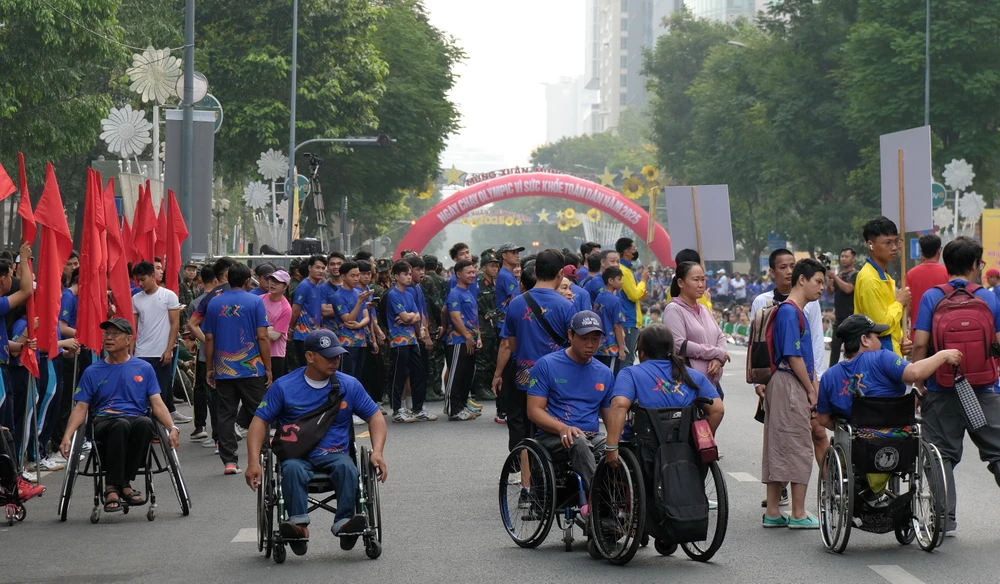 tung-bung-ngay-chay-olympic-vi-suc-khoe-toan-dan-o-tp-hcm (2).JPG