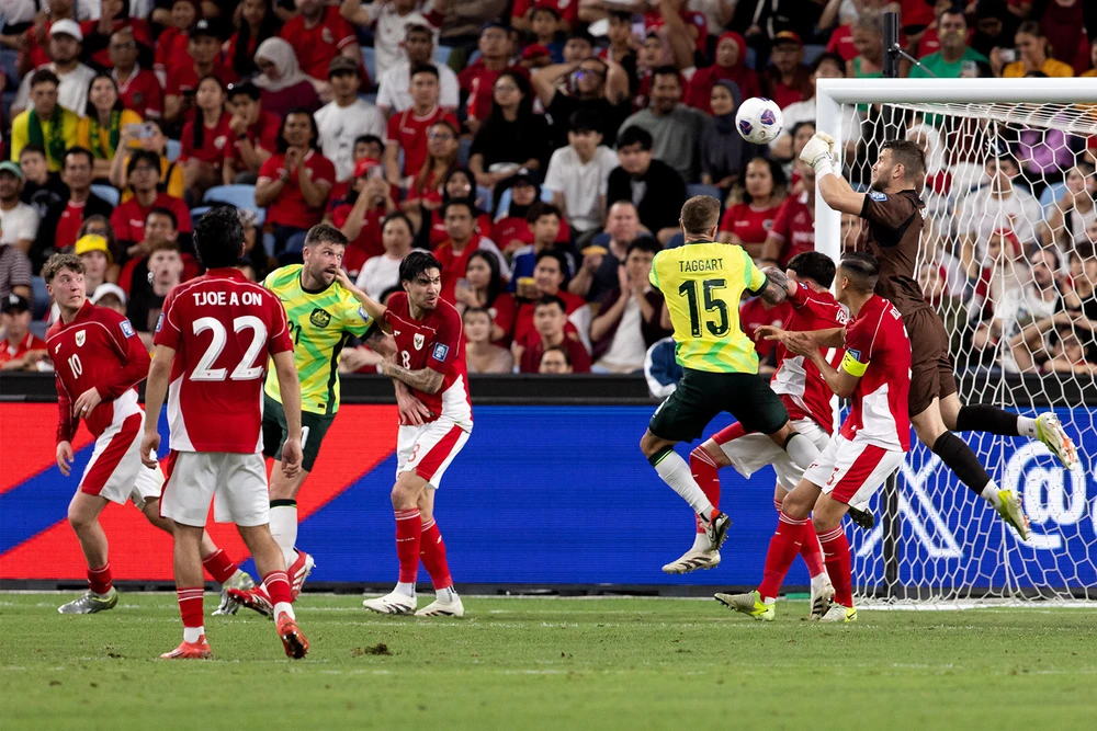 bi-chi-trich-nang-ne-doi-tuyen-indonesia-nhap-cuoc-sinh-tu-voi-bahrain (1).jpg