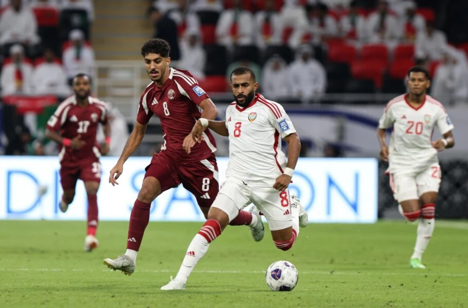 soc-vua-gianh-chien-thang-uae-bat-ngo-sa-thai-hlv-paulo-bento (1).jpeg