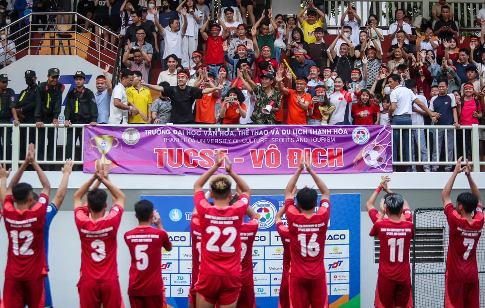 giải bóng đá Thanh Niên sinh viên quốc tế