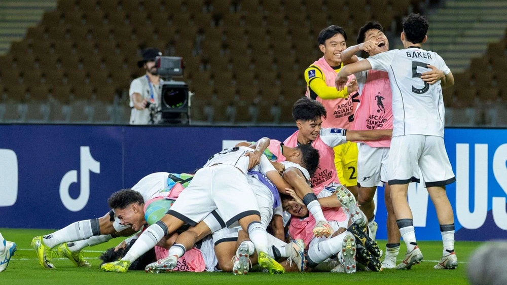 doi-tuyen-u-17-viet-nam-va-indonesia-vao-loat-tran-dinh-menh (4).jpg