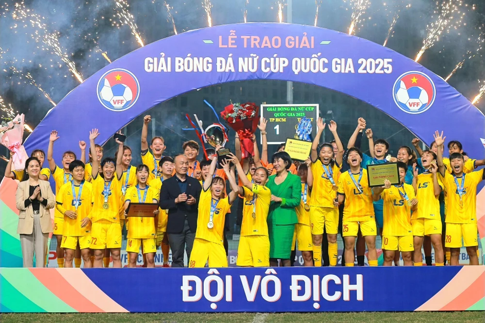 Quả bóng vàng Việt Nam