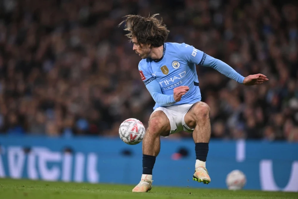 bắt một người đàn ông và truy tố