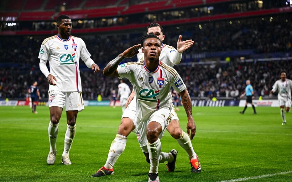 tứ kết lượt đi Europa League