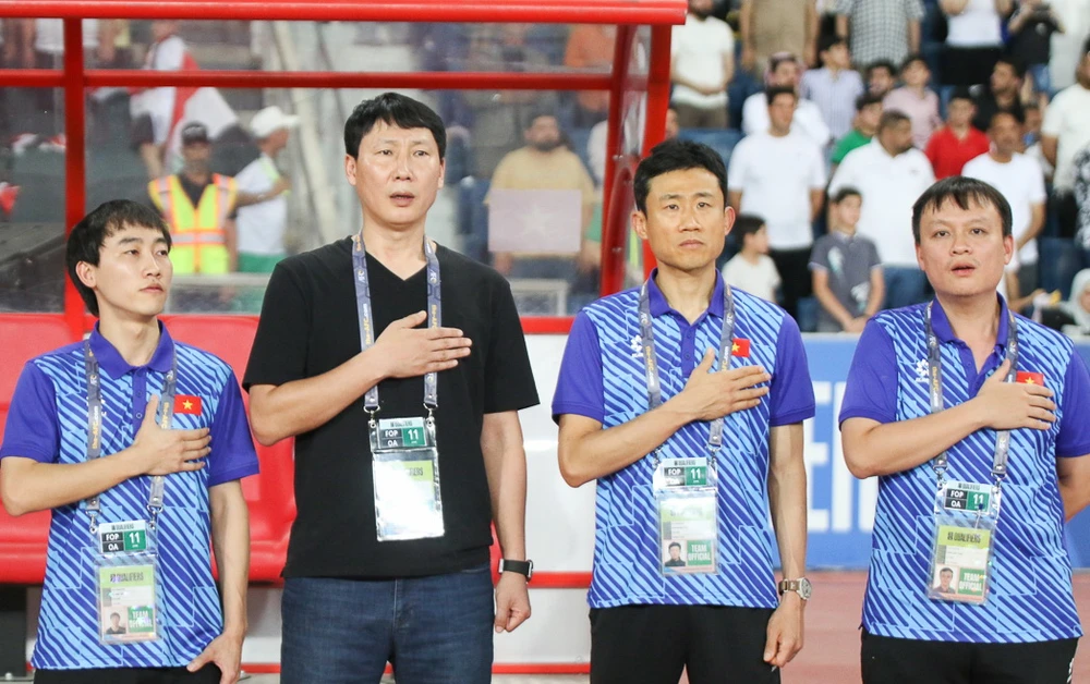 nhung-nhan-chung-lich-su-thu-vi-cua-bong-da-viet-nam (3).jpg