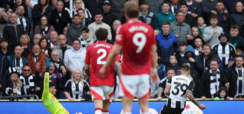 806x378-newcastle-up-to-fourth-after-thrashing-hapless-man-utd-1744569404533.jpg