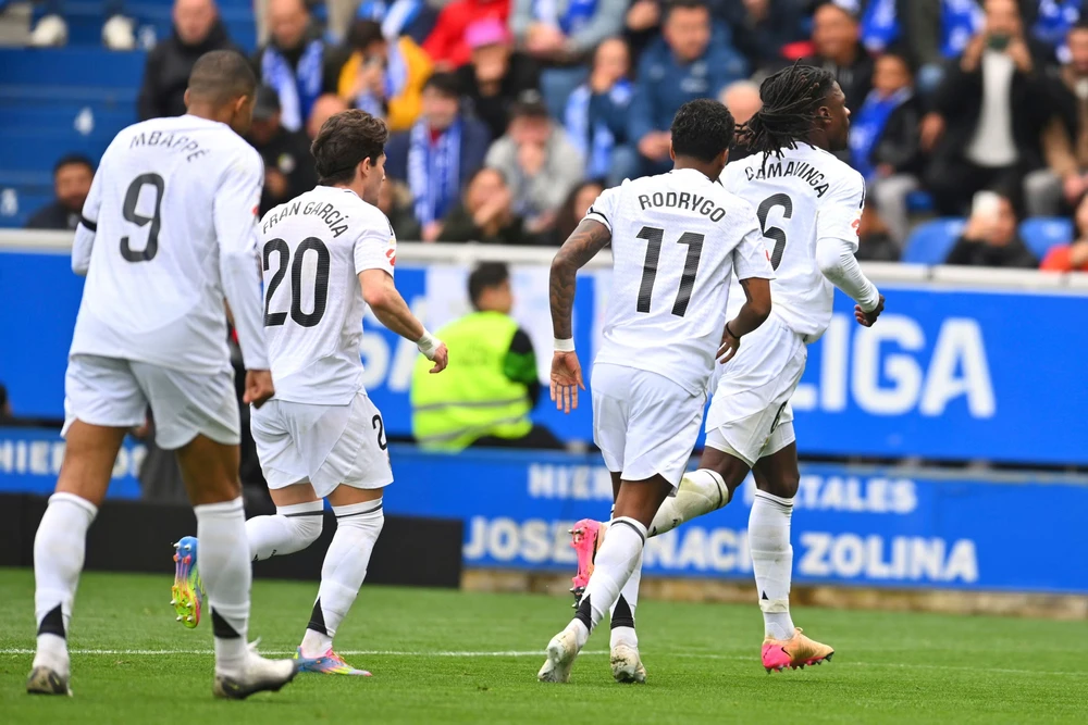 pham-loi-tho-bao-mbappe-bi-duoi-khoi-san (1).png