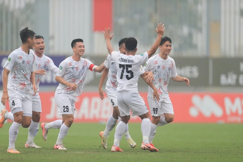 mauro-jeronimo-va-trai-nghiem-dac-biet-voi-bong-da-viet-nam (4).jpg