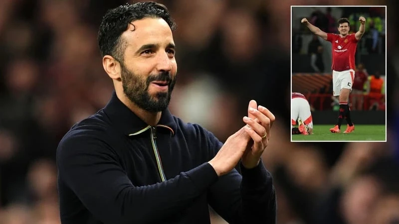 kỳ lạ 2 bộ mặt trái ngược của Manchester United