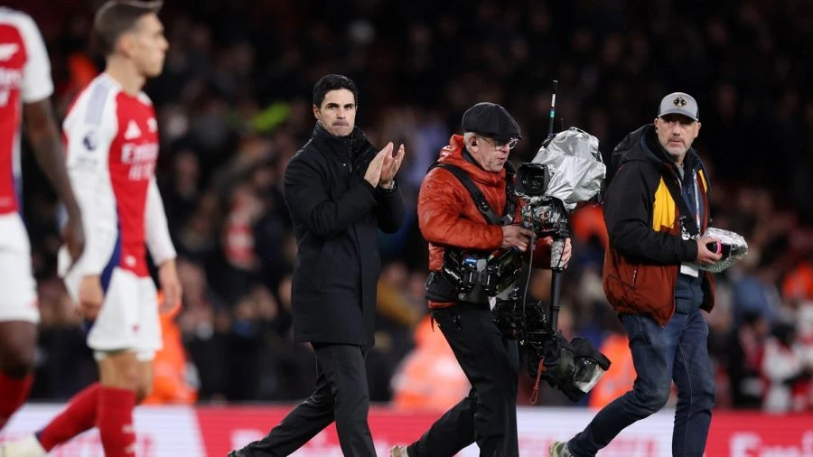 Arsenal không dưỡng sức các ngôi sao