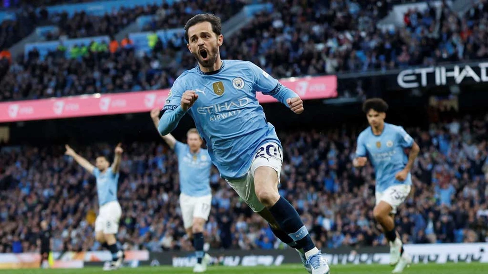 mua-giai-ky-la-cua-man-city (1).jpg