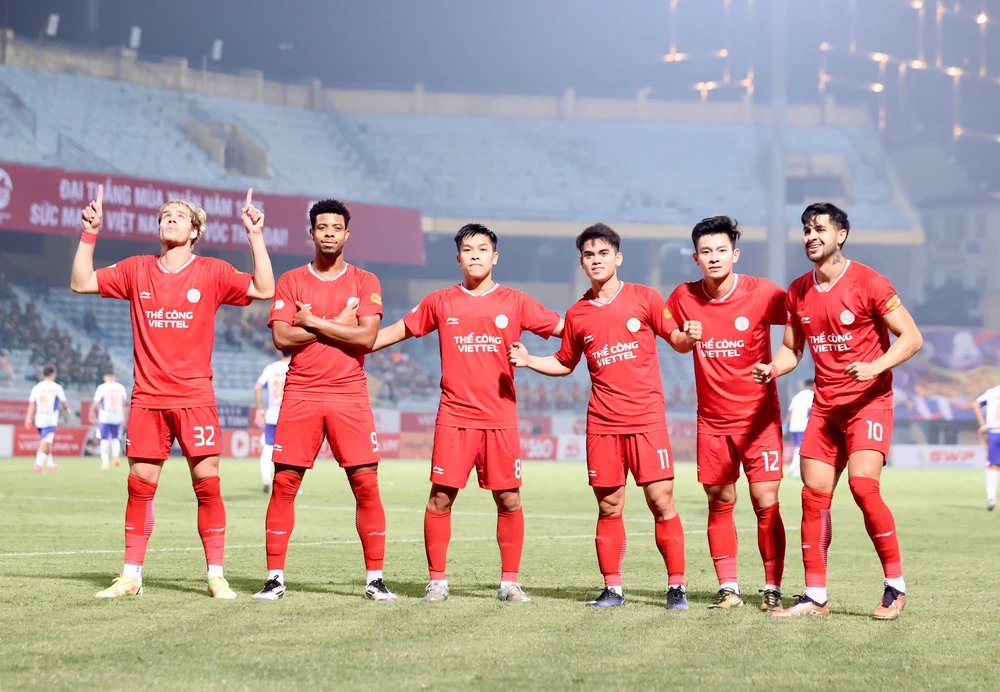 hlv-velizar-popov-gay-bao-o-viettel (1).jpg