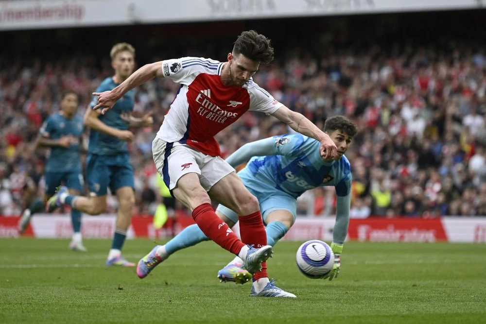 arsenal-da-qua-cau-tha-va-run-ray-o-chuyen-lam-khach-psg (3).jpg