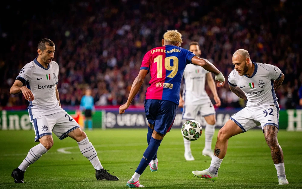 inter-milan-va-noi-am-anh-mang-ten-yamal (5).jpg