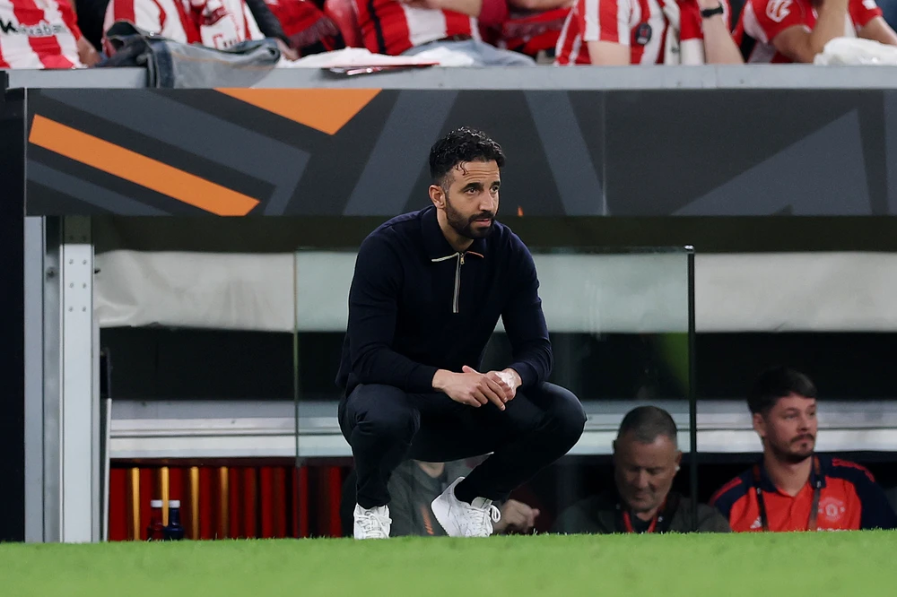 hlv-ruben-amorim-so-hai-mu-mat-kiem-soat (2).jpg