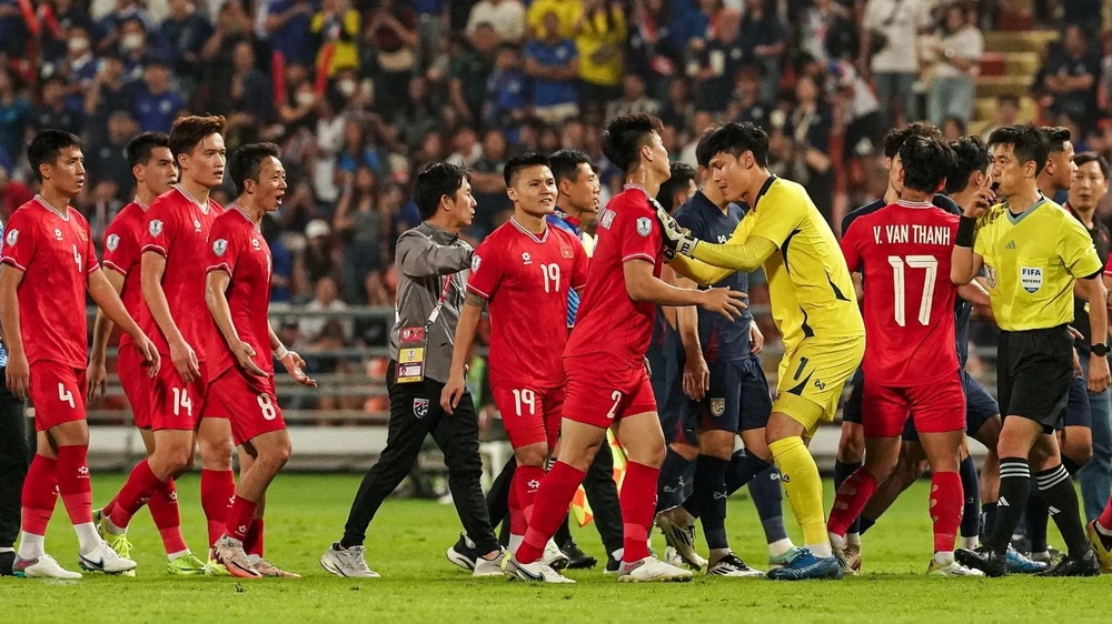 doi-tuyen-malaysia-thu-lua-cho-tran-tiep-viet-nam (4).jpg