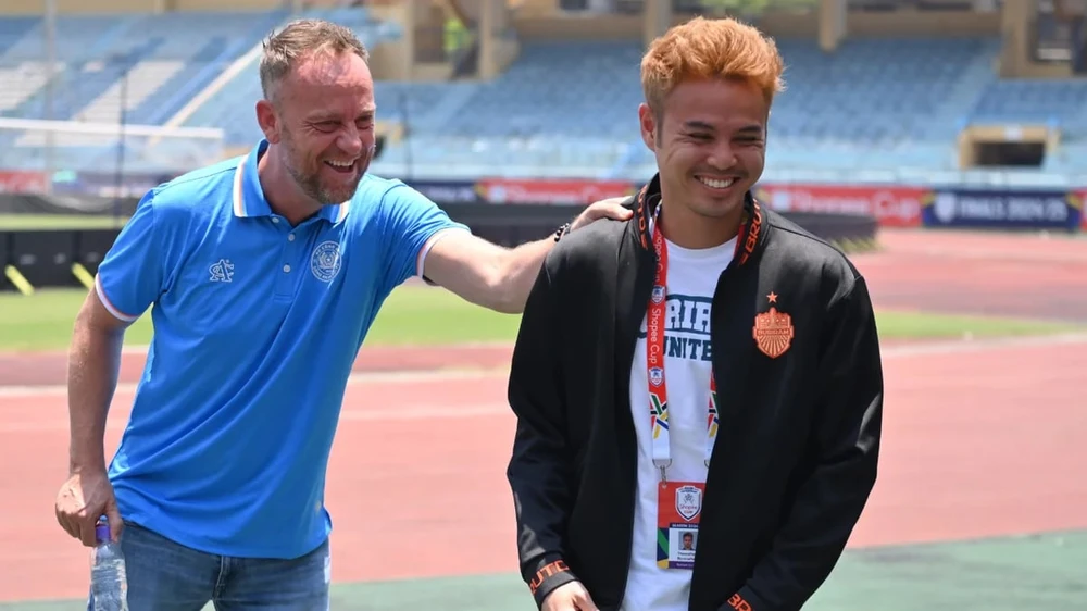 clb-cong-an-ha-noi-nan-gan-doi-thu-lon-thai-lan (2).jpg