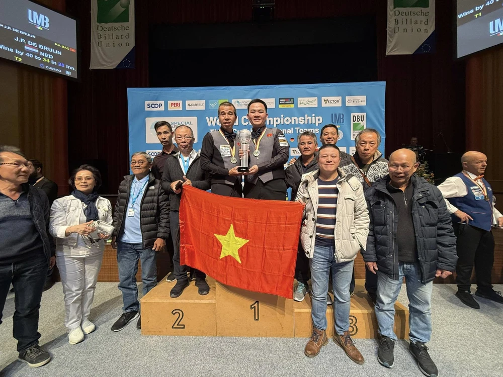 tu-vo-danh-thanh-huyen-thoai-o-giai-billiards-quoc-te-sctv-cup-2025 (4).jpg