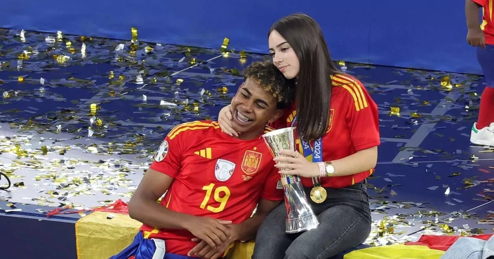 barcelona-giu-chan-tai-nang-tre-yamal-den-nam-2031-va-tang-luong-khung (3).jpg