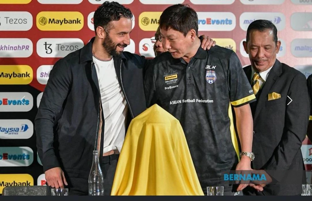 doi-tuyen-malaysia-da-tap-hlv-kim-sang-sik-khong-thu-nghiem (5).jpg