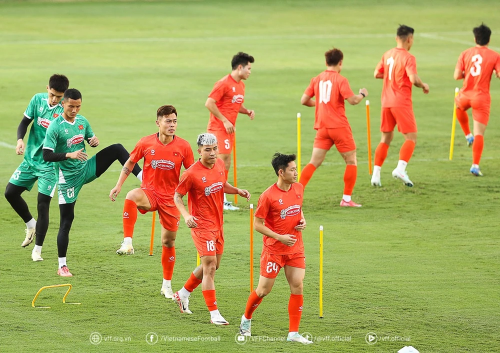 doi-hinh-kho-thua-cua-hlv-kim-sang-sik (1).jpg