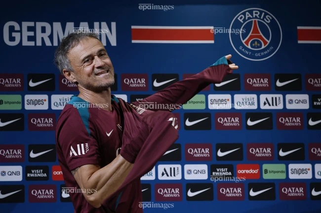 hlv-luis-enrique-psg-manh-hon-nam-ngoai-khi-khong-co-mbappe (2).jpg