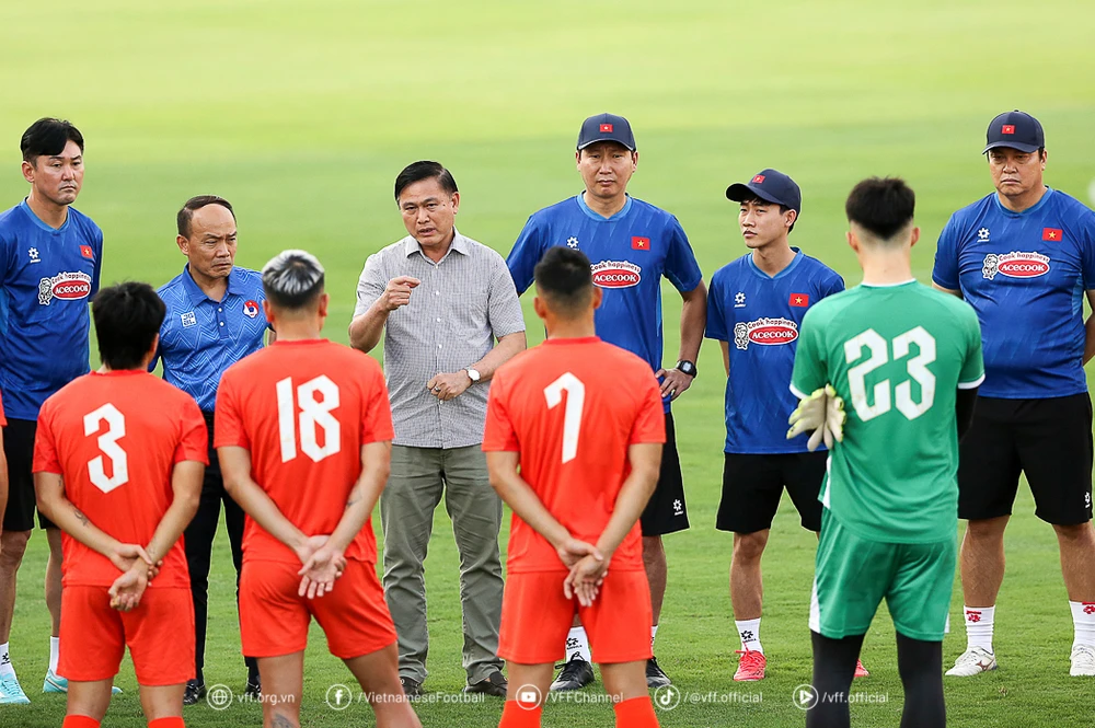 tuyen-viet-nam-gap-kho-cong-phuong-len-tieng (5).jpg